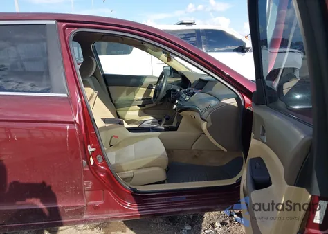 2010 Honda Accord 2.4 Lx z USA, uszkodzony, nr VIN 1HGCP2F34AA005186